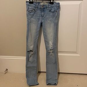 Abercrombie and Fitch ripped jeans size 2short (26